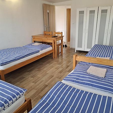 Apartman Plasy Exterior foto