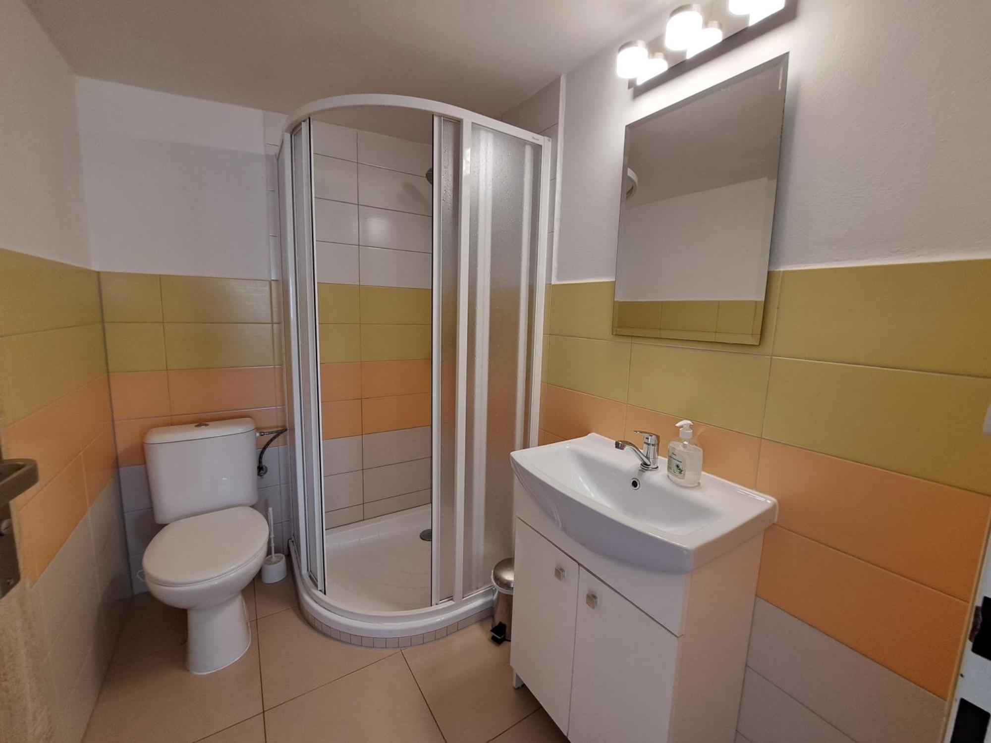 Apartman Plasy Exterior foto